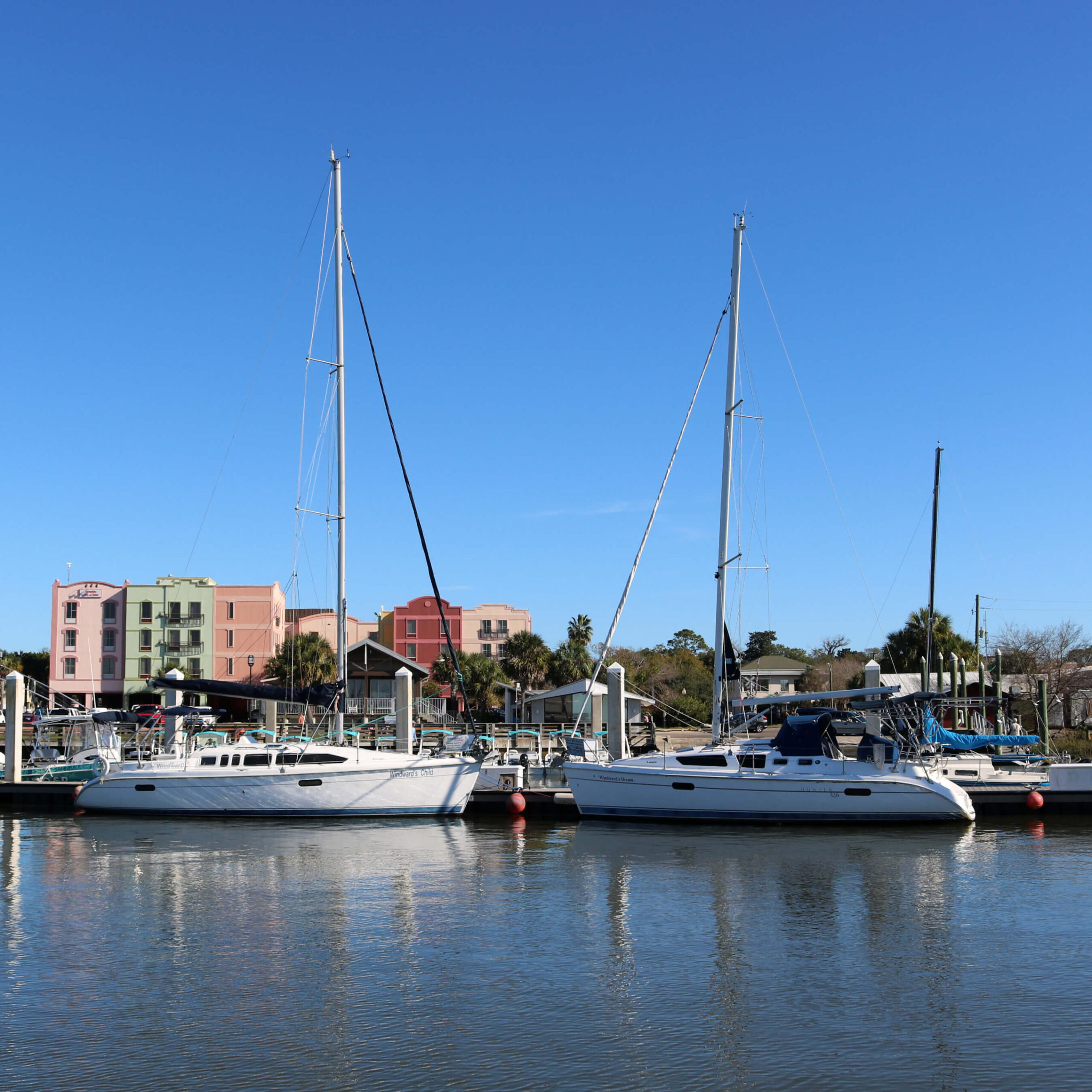 Bateaux dans le port